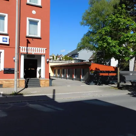 Romaeus Ξενοδοχείο *