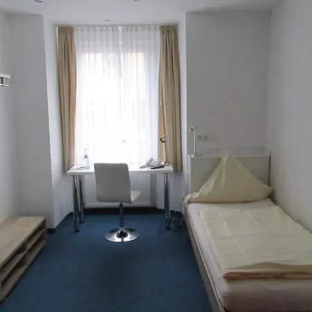 Romaeus Hotel *